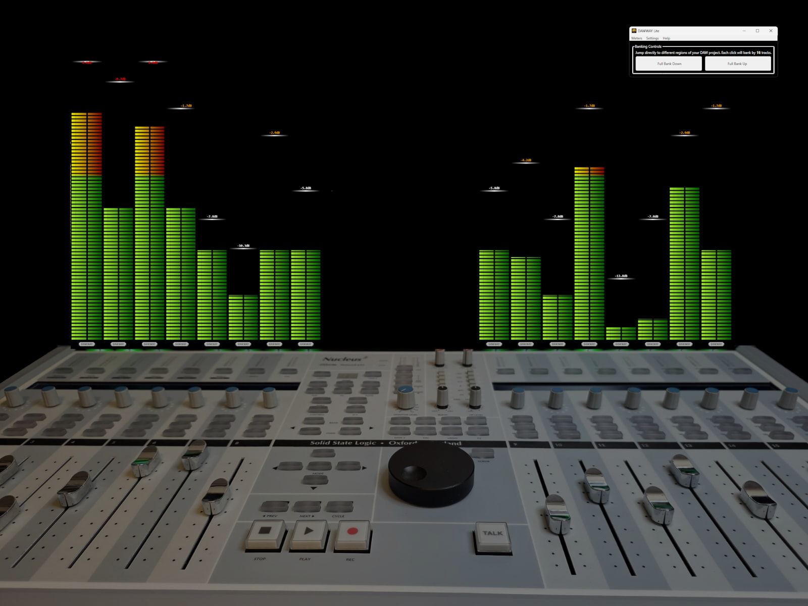 BITWIG - DAWWAY - SSL Nucleus 2 - 16 Tracks. Cylindar Style meters